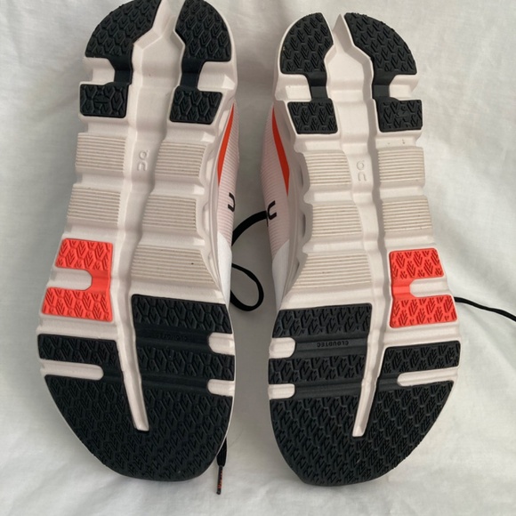 On Running Cloudrunner women’s size 10.5 - Picture 6 of 10